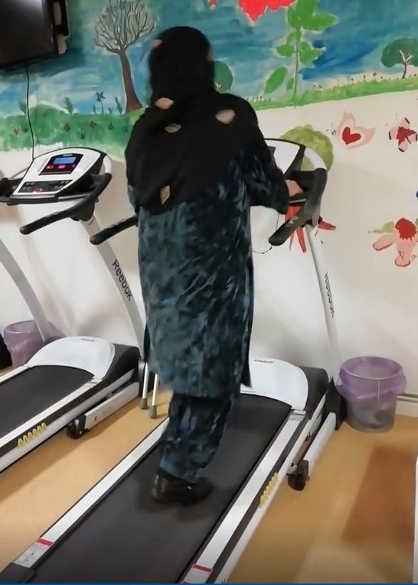 Picture of woman using a treadmill.jpg